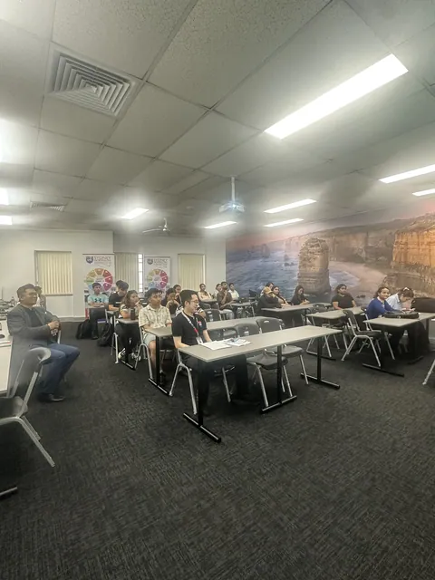 Students attending a SMIC Career Hub session — photo 49